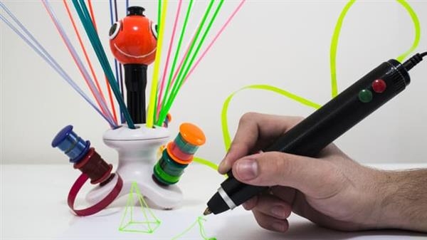 The Renegade - 3d ручка, превращающая пластиковые бутылки и пакеты в искусство