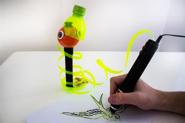 The Renegade - 3d ручка, превращающая пластиковые бутылки и пакеты в искусство