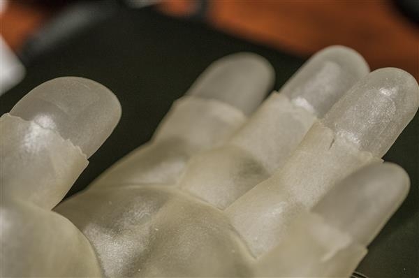 Обманываем сканеры с помощью напечатанной перчатки