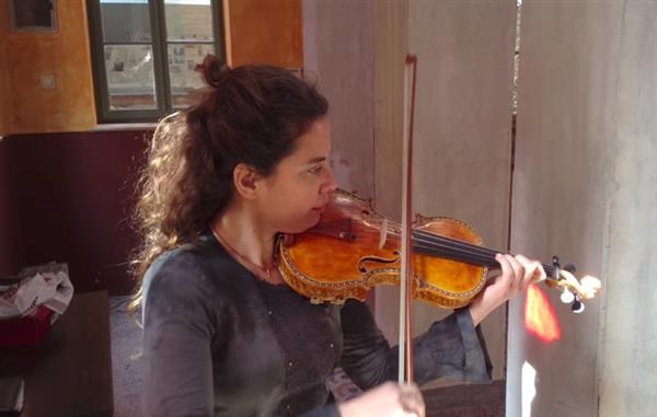 ViolinoDigitale - напечатанная копия скрипки Страдивари из древесной нити