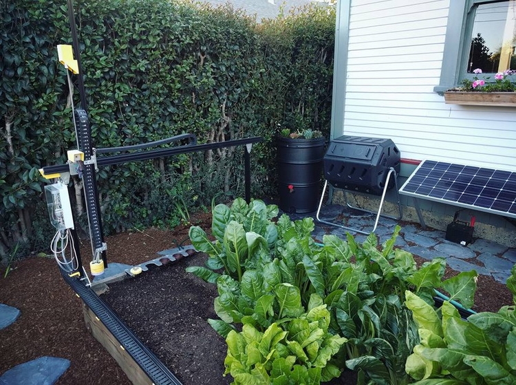 FarmBot Genesis: управляем садовым участком через смартфон!